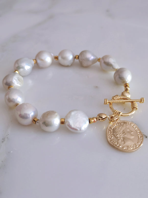 Ivory Baroque Pearl Bracelet