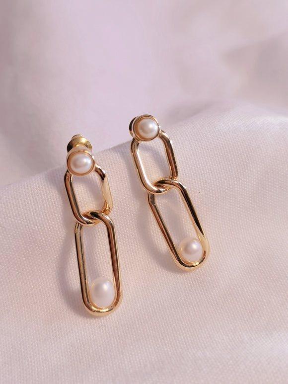 Paperclip Pearl Stud Earrings